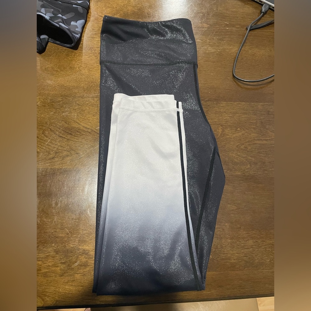 Zyia Ombré leggings